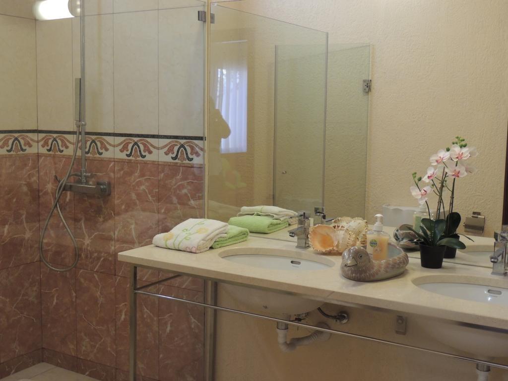 Studio Flat With Pool Funchal  Phòng bức ảnh